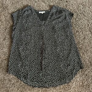 Elegant Black and White Speckled Blouse